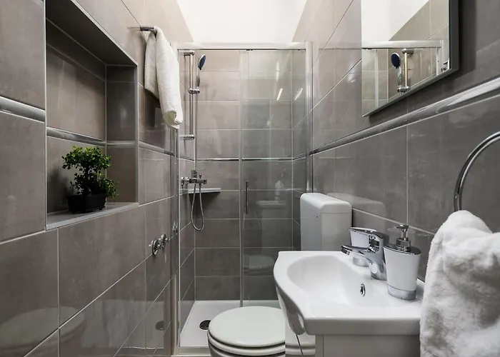 In Near Beaches & Heated Pool